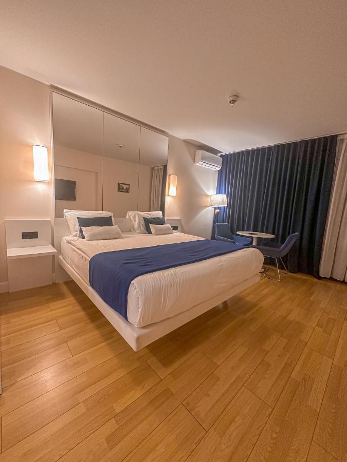 Batumi Floor40 Hotel Екстериор снимка