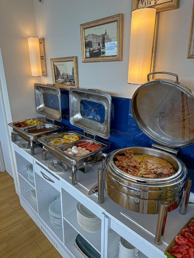 Batumi Floor40 Hotel Екстериор снимка