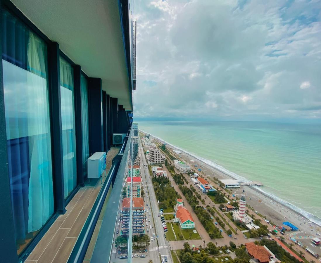Batumi Floor40 Hotel Екстериор снимка