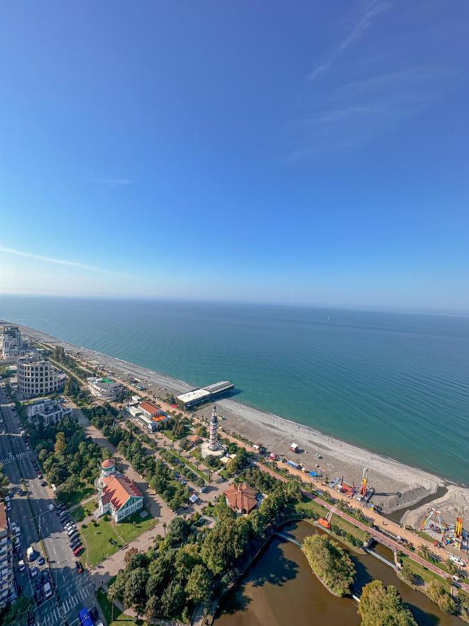 Batumi Floor40 Hotel Екстериор снимка