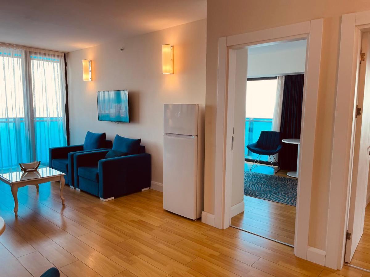Batumi Floor40 Hotel Екстериор снимка