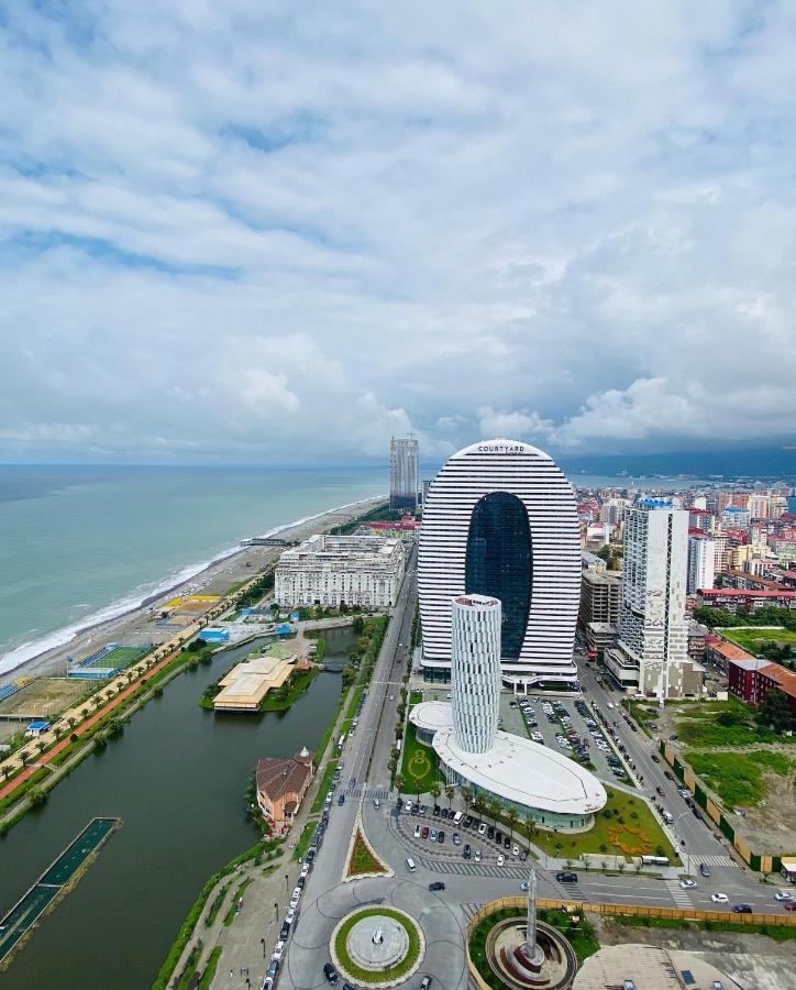 Batumi Floor40 Hotel Екстериор снимка