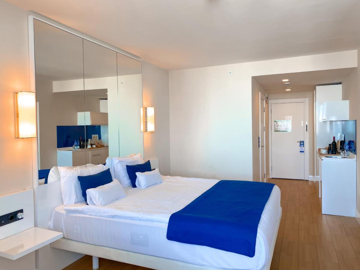 Batumi Floor40 Hotel Екстериор снимка